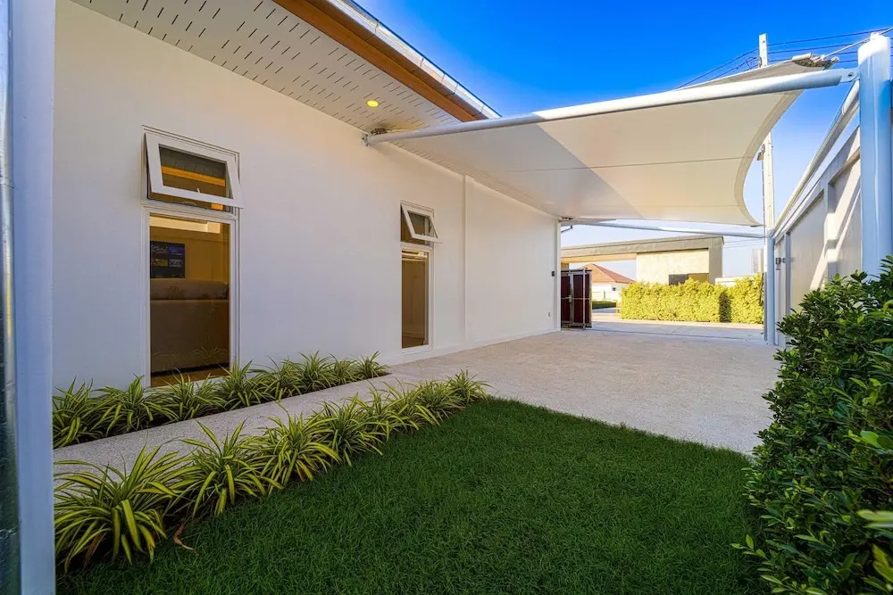 New Modern 3 Bedroom Pool Villa - MB3