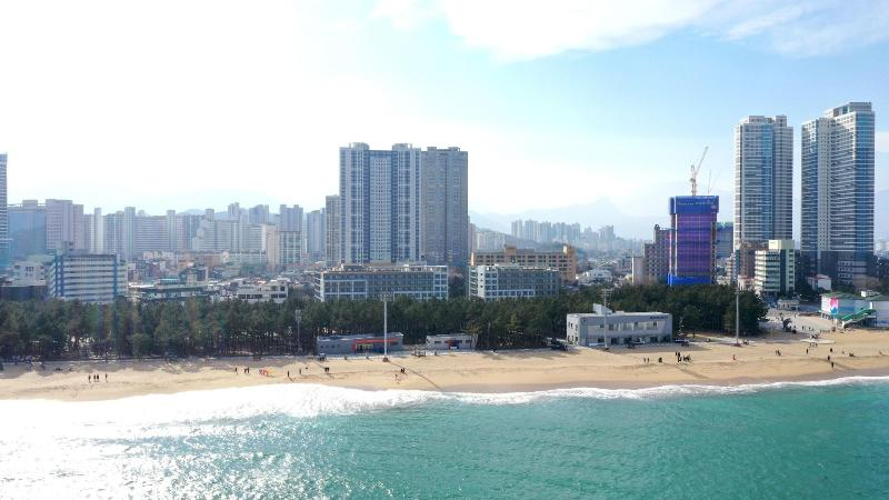 Sokcho Chonpines Beach Hotel
