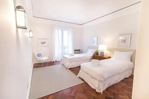 LovelyStay - Campo Pequeno Charming Apartment