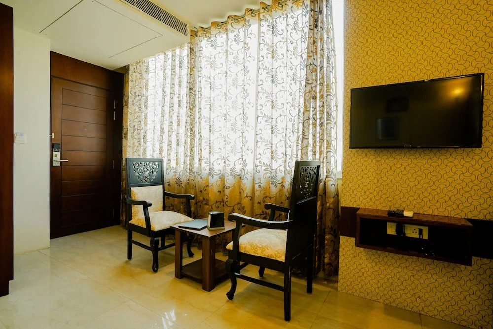 Hotel Cheelgadi