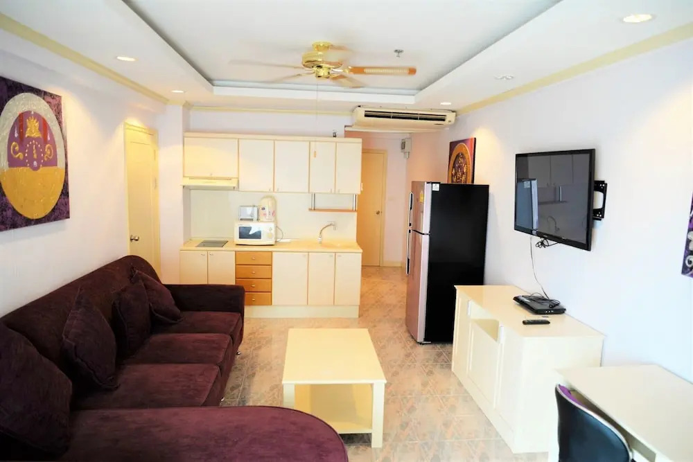 1-bed Condo at Jomtien Beach - Sleeps 2