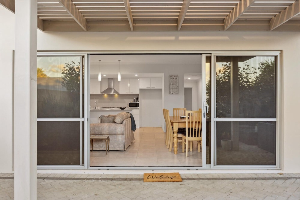 Spacious Family Home in Wannanup Mandurah