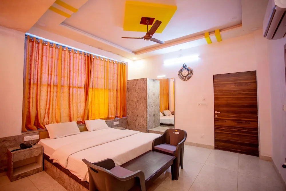 Hotel The Paradise
