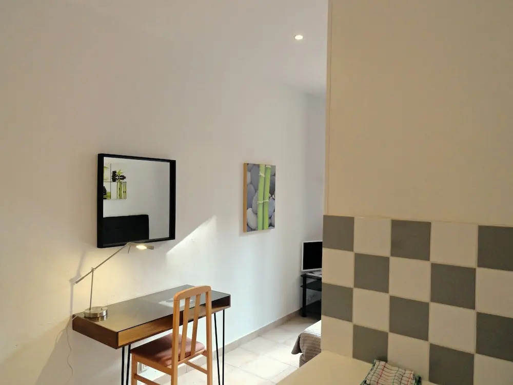 Central Studio Residence Lily