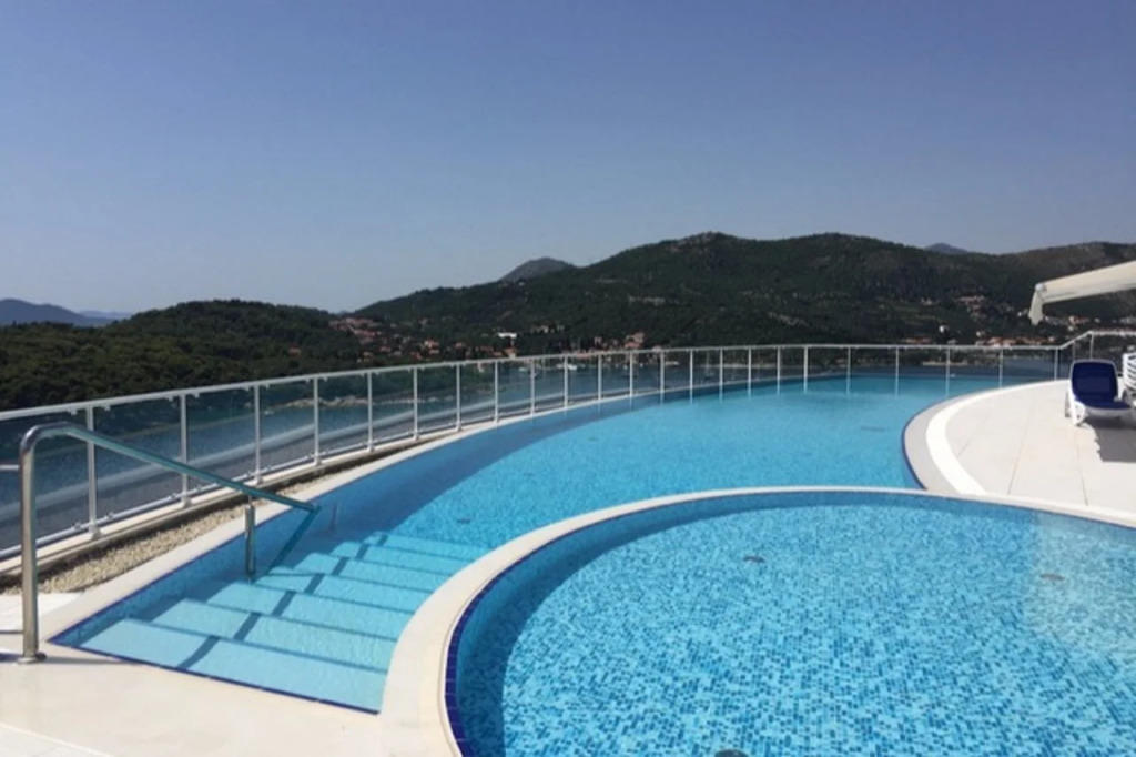 Villa Paradiso 2