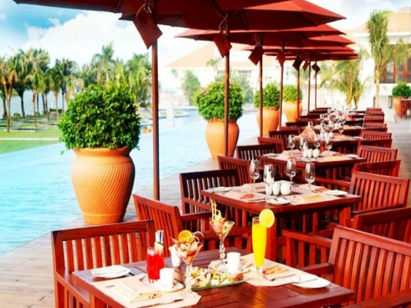 West Coast Resort
