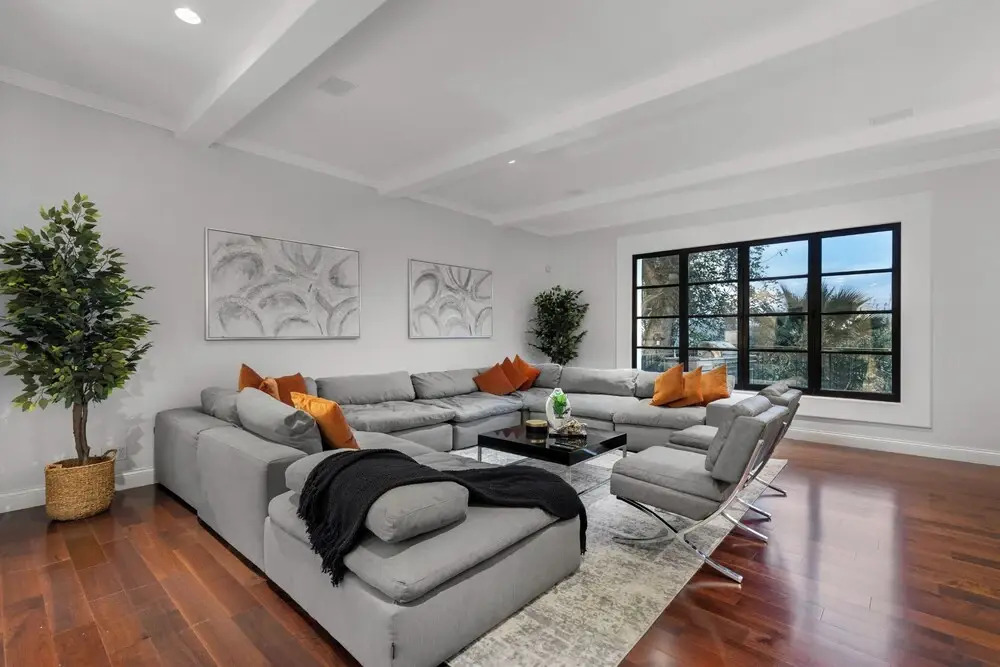 Spanish Villa - Stunning Coldwater Canyon Villa With Pool and Views
