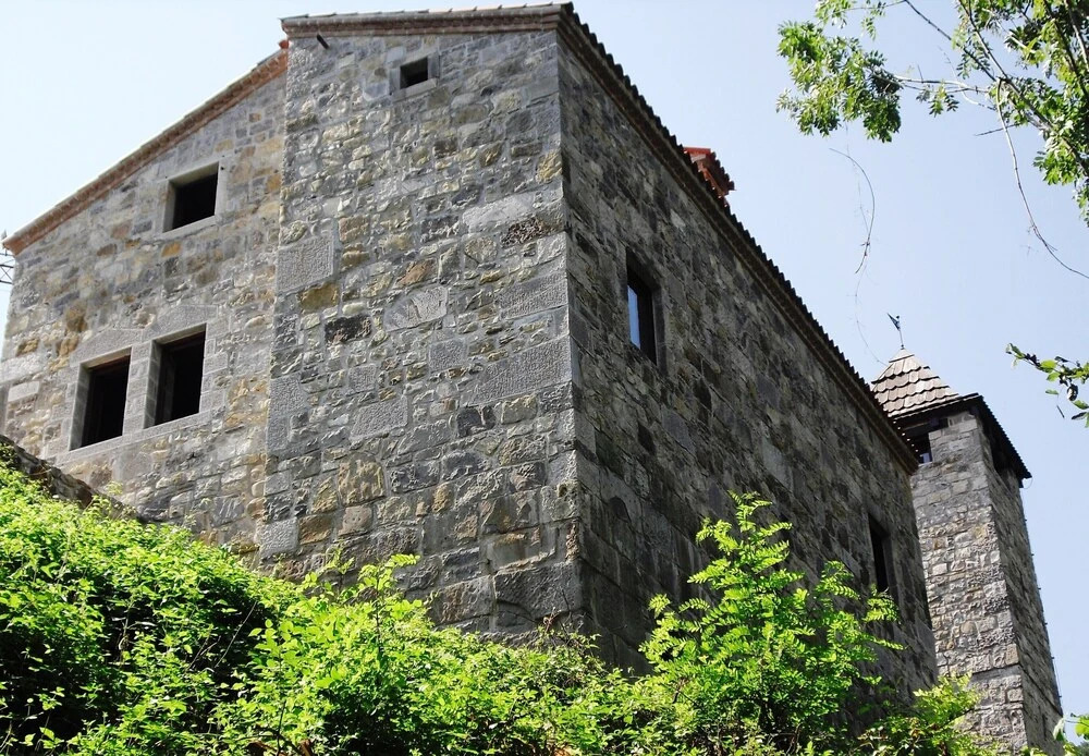 Castello di Ahrensperg