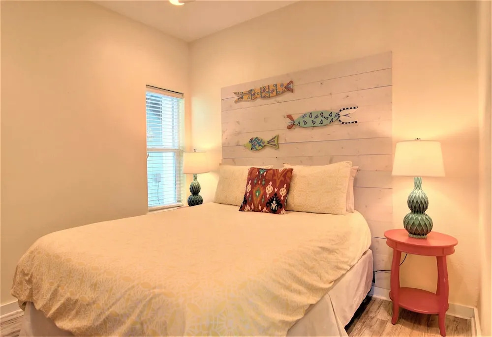 No Shirt, No Shoes, No Problem - 5 Br home