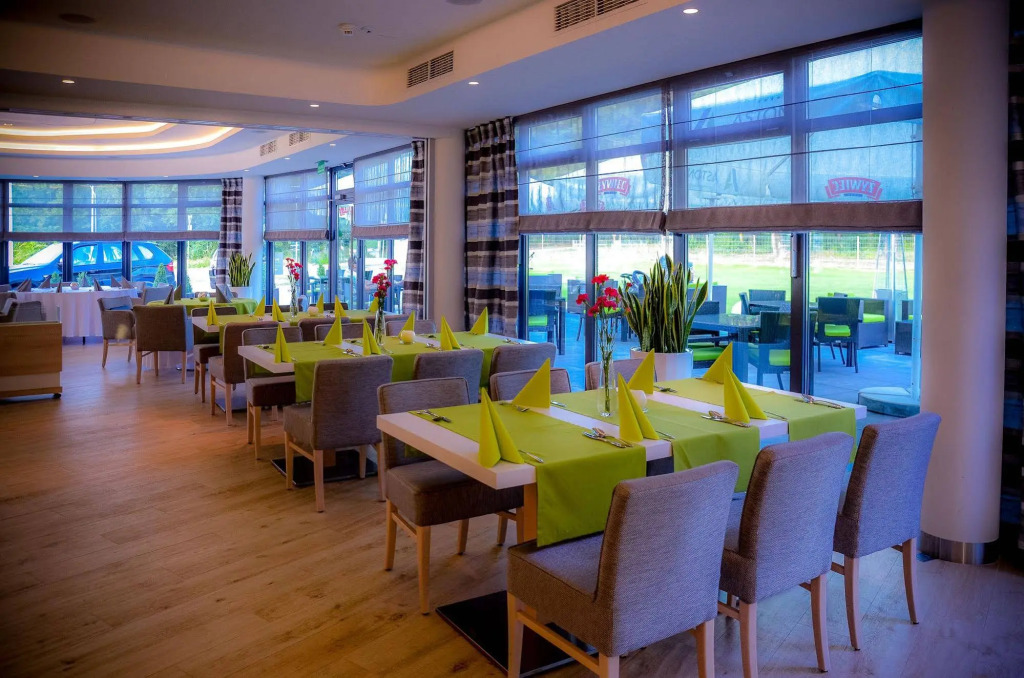 Hotel Astone Conference & Spa