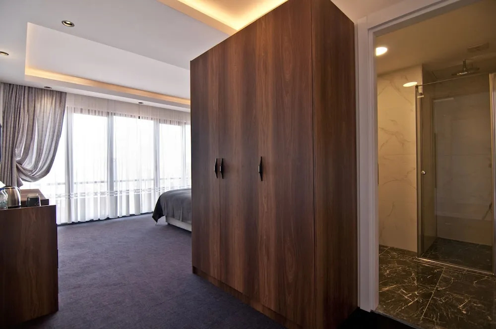 Valide Residence