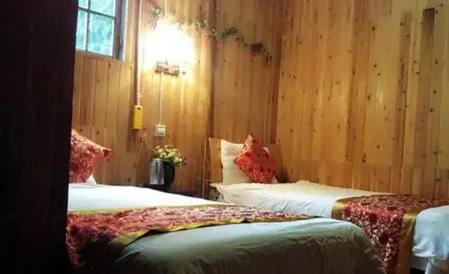 Ya'an Guyun Jinfeng Homestay (Shangli Ancient Town)