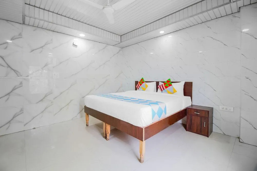 OYO Home 41357 Cozy Stay NSIT Delhi Dwarka