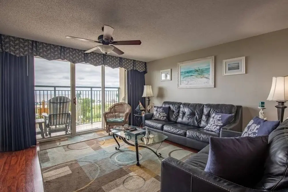 Windy Hill Dunes 104 3 Bedroom Condo by RedAwning, North Myrtle Beach
