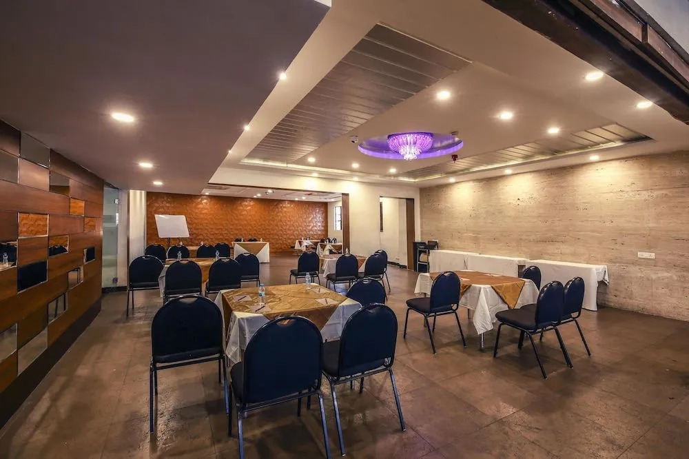 Ebony Boutique Hotel
