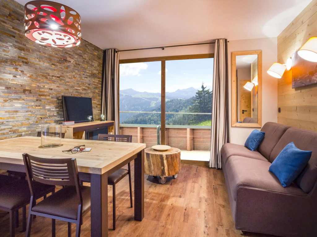 Welcoming Apartment In Tignes 1800 With Spa