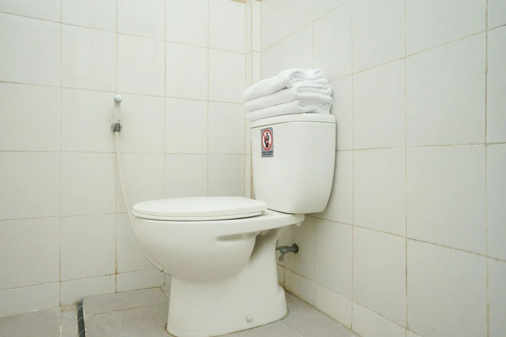 Female Guest House by OYO Rooms