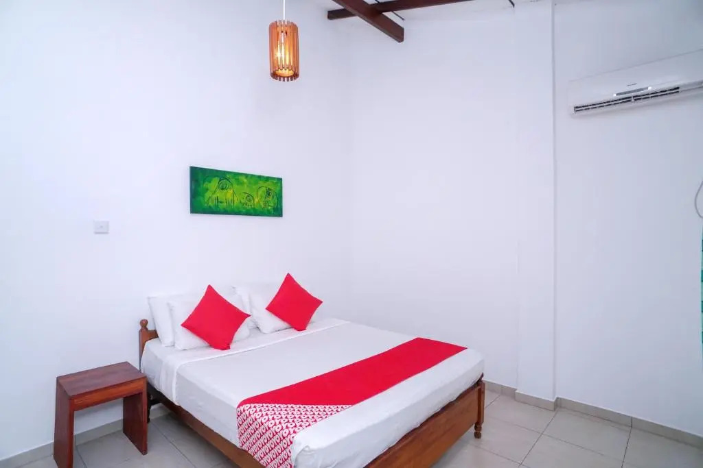 PRANA Beach Hotel Hikkaduwa