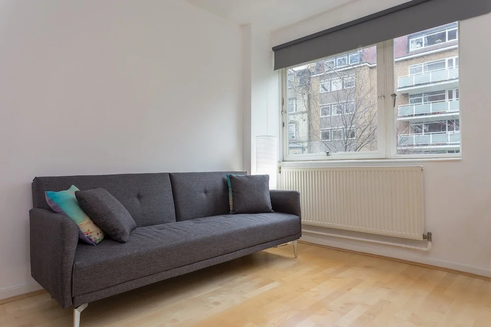 1 Bedroom Apartment in Chelsea Sleeps 3