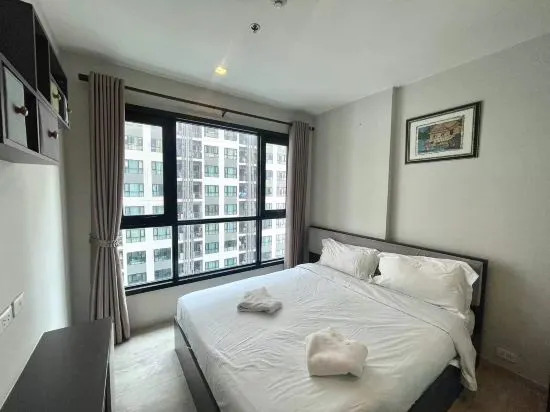 芭提雅中心地区 The Base 高档公寓酒店