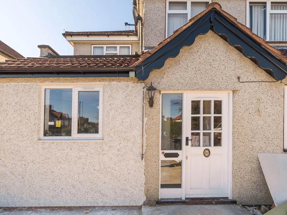 Simplistic Apartment in Croydon near Wandle Park