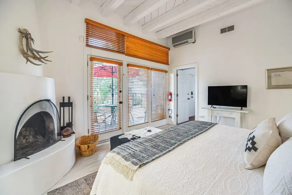 'casa Jemez' Luxury Santa Fe Escape w/ Mtn Views