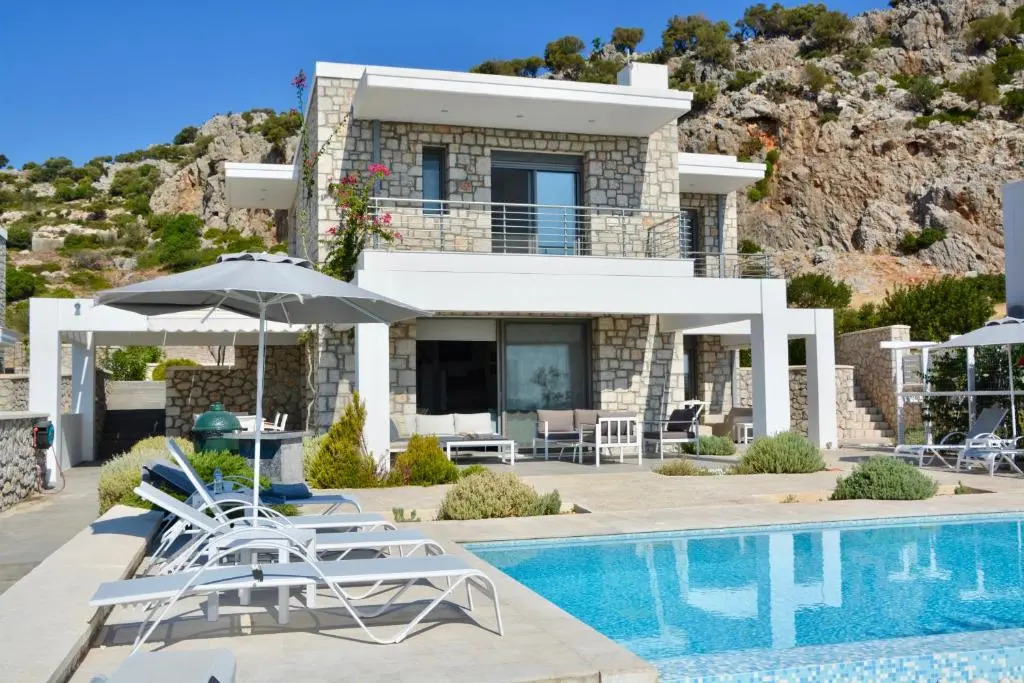 Kokinogremos Villa