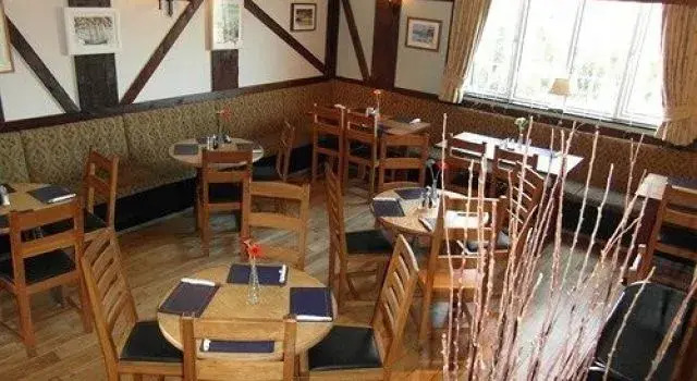 Three Horseshoes Country Inn