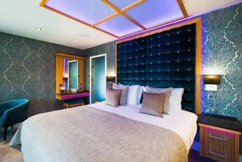 Church Suites by The Cranleigh Boutique