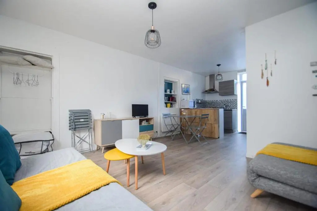 Grand studio au coeur de Dinard à 1min du marché et 6min plage de l'Écluse