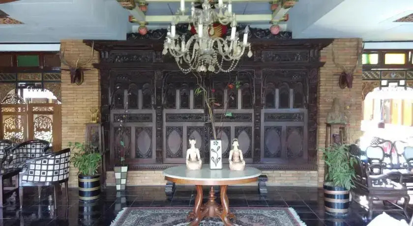 Istana Batik Ratna