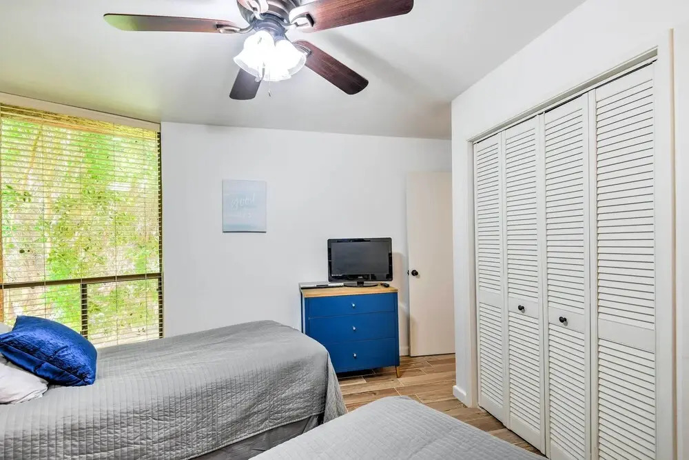 3 Mi to Old Town: Scottsdale Condo w/ Pool & Lake