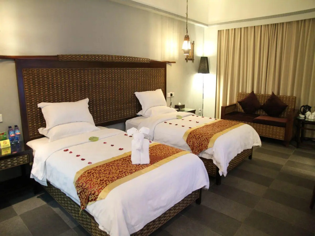 Serengeti Hotel