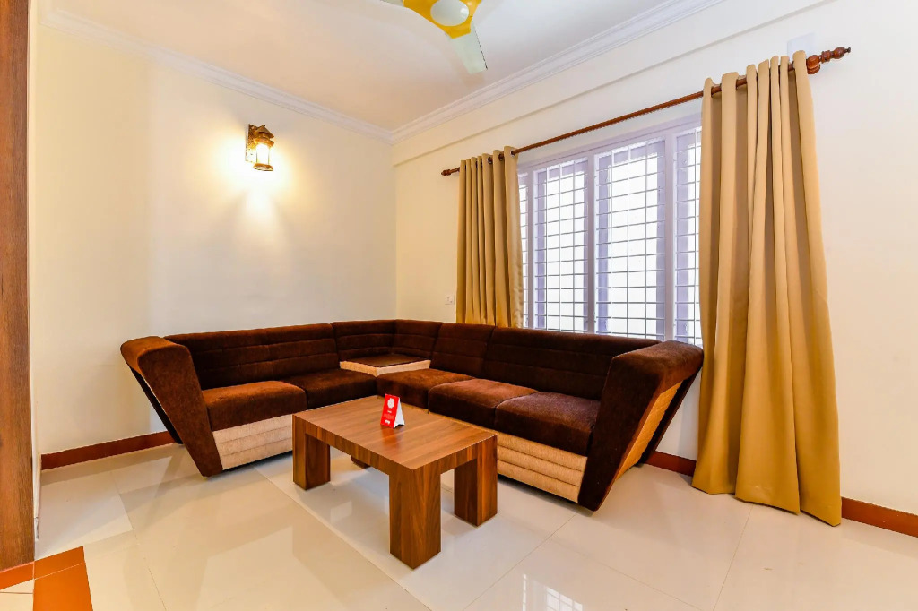 OYO Flagship 30720 Hotel Grand Casa