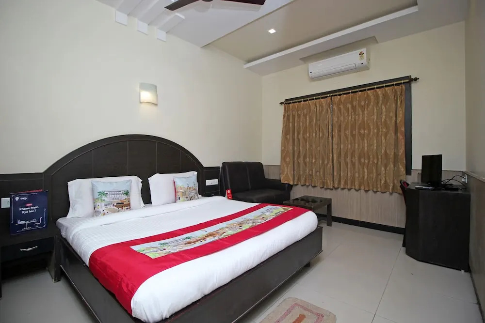 OYO 3058 Hotel Vishal Plaza