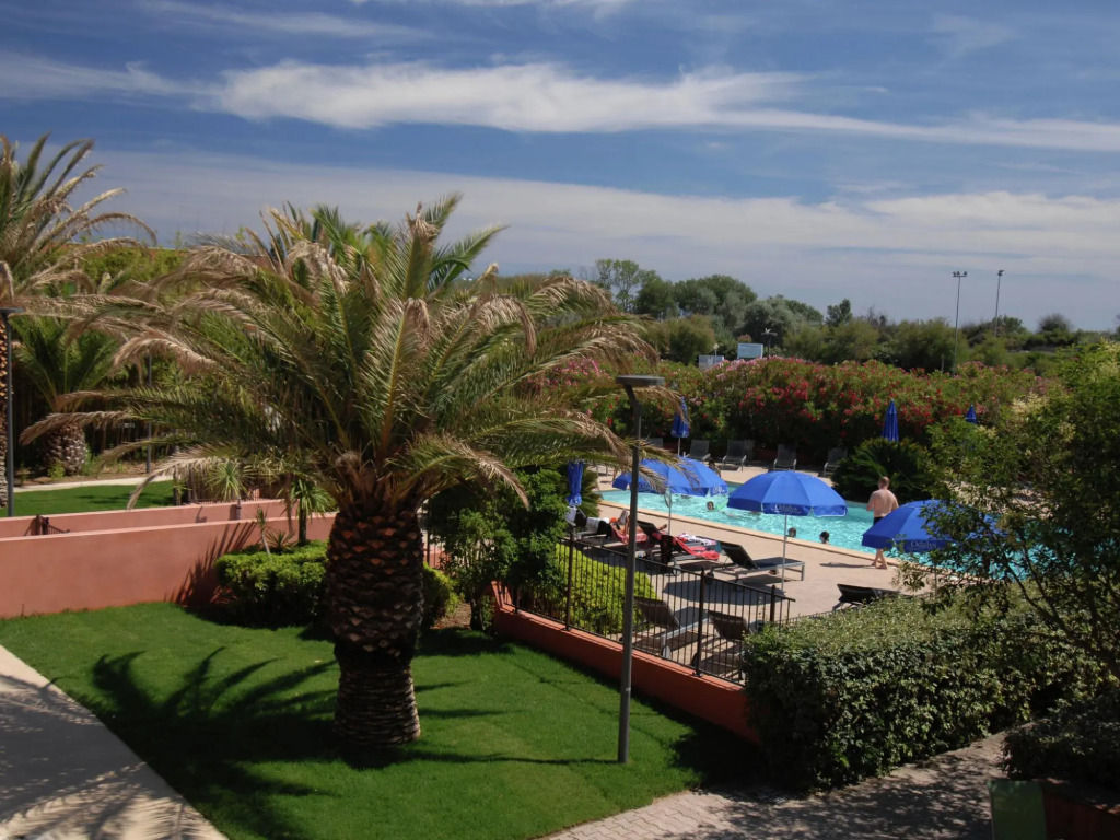 Tidy apartment near the beach in a lively seaside resort