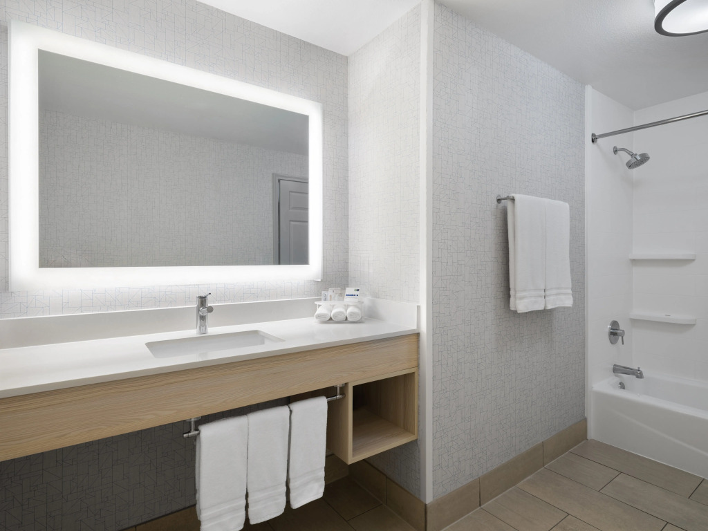 Holiday Inn Express Fort Bragg by IHG