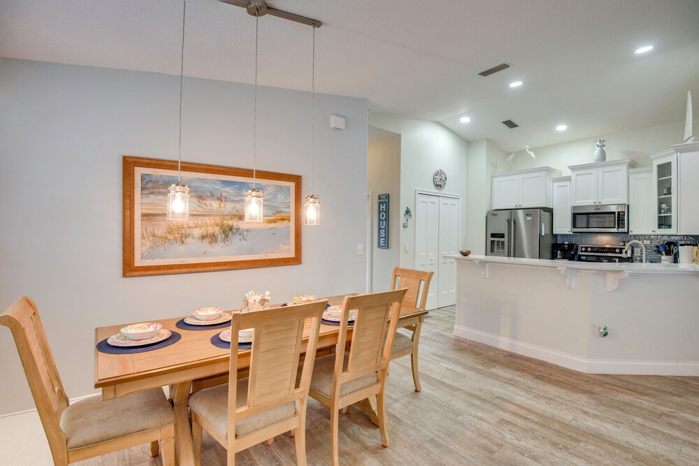 Stroll to Shore: Pet-friendly Flagler Beach Escape