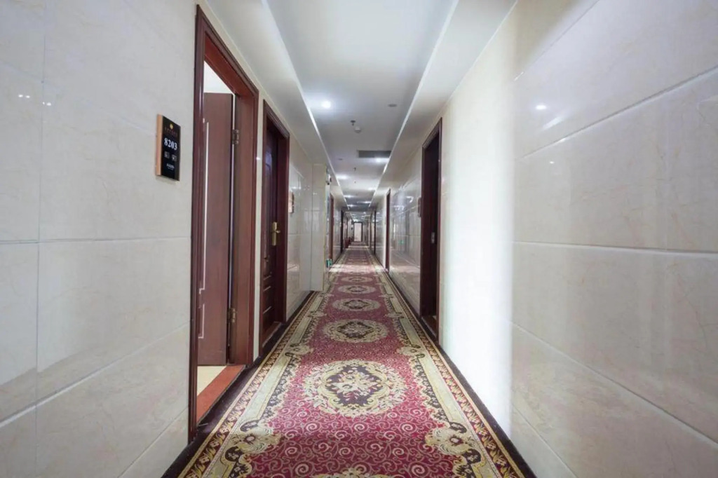 Huanghan Fashion Hotel