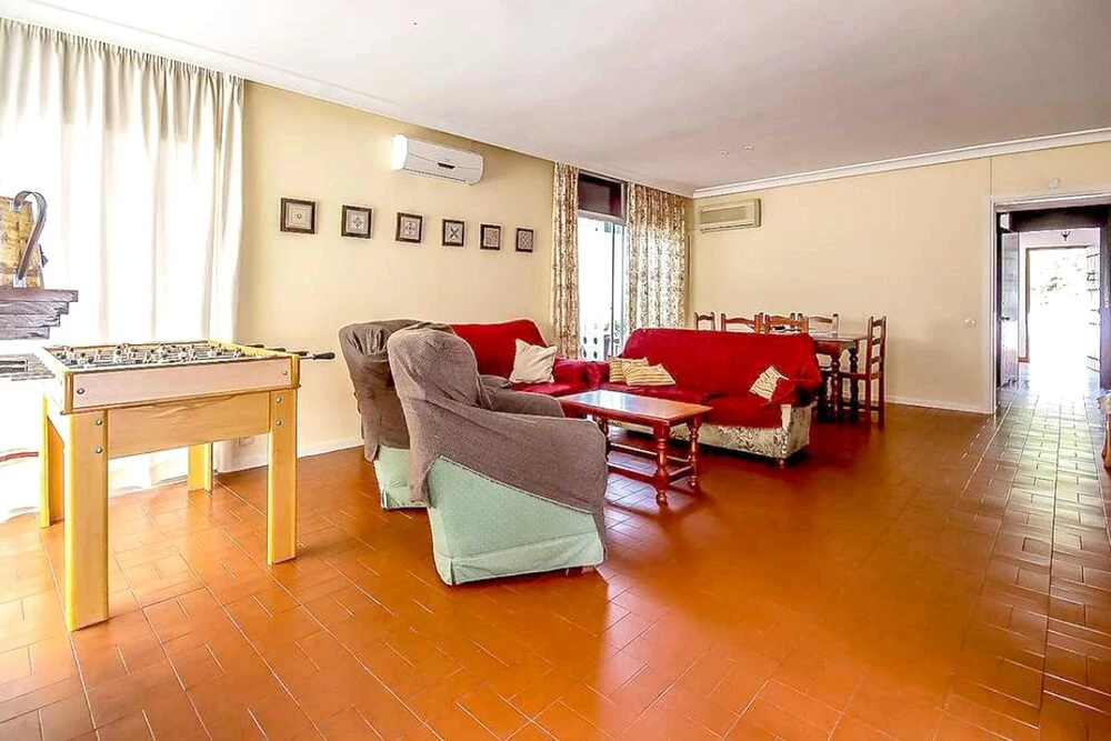House With 5 Bedrooms in Valdecaballeros, With Wonderful Mountain View