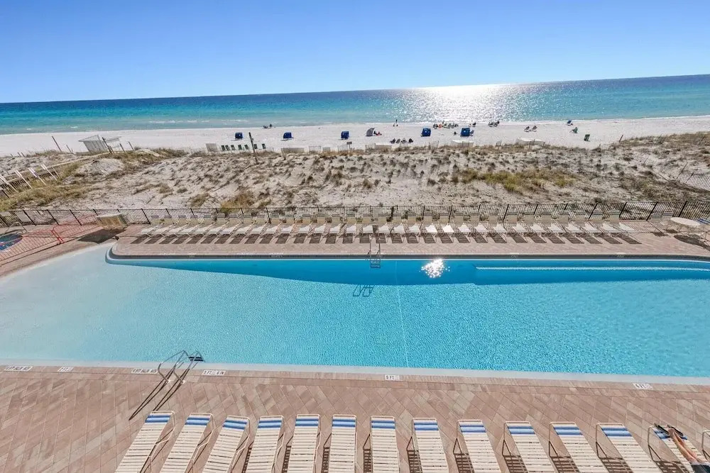 Pelican Beach 307