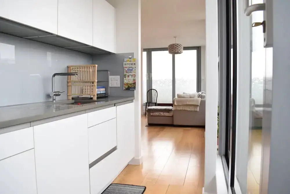 Bright 1 Bedroom Flat in Limehouse