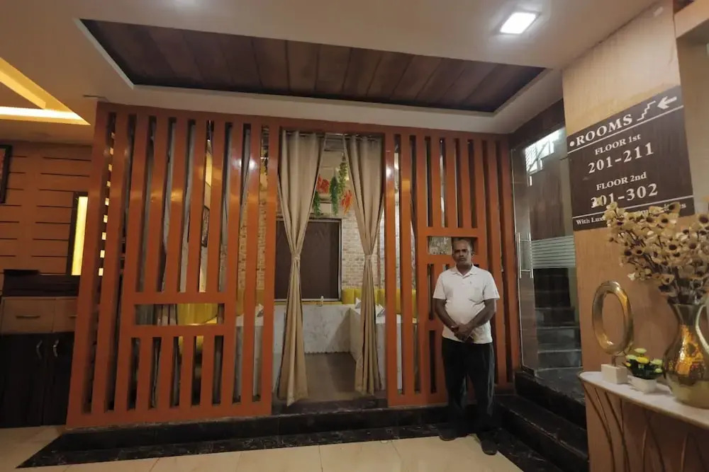Hotel Srg Inn