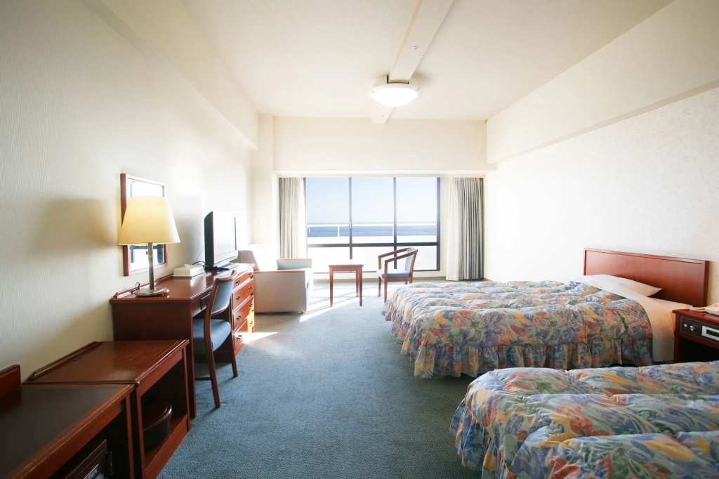 Mercure Kochi Tosa Resort & Spa