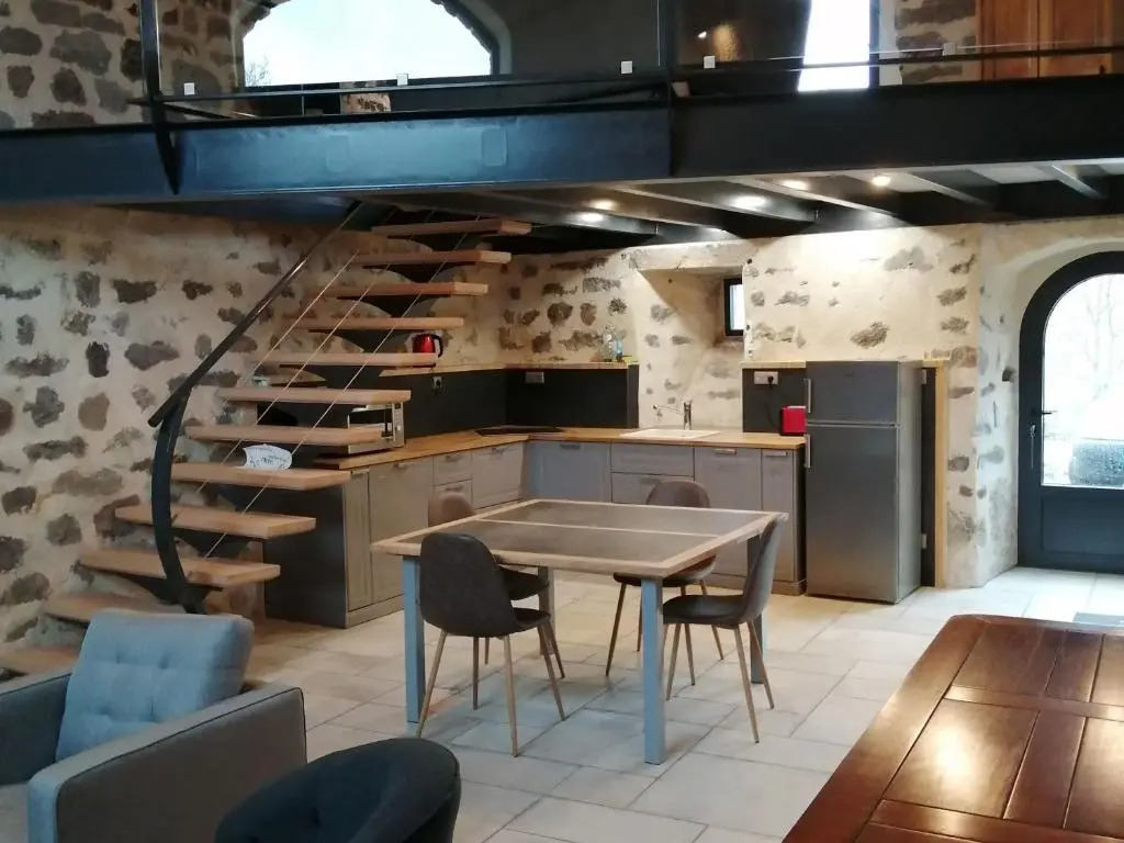 Maison de vacances rénovée, entre nature et ville, proche du Puy-en-Velay - FR-1-582-321