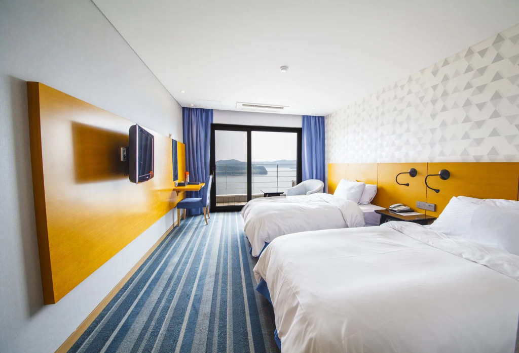 Asia Lakeside Hotel