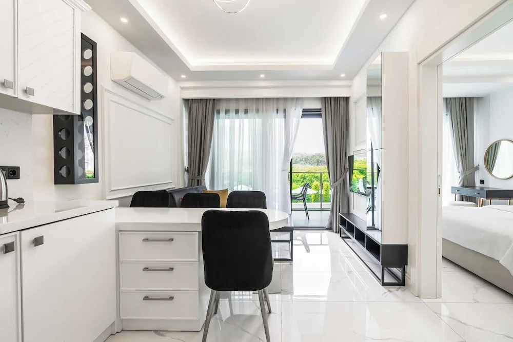 Edem Apartments