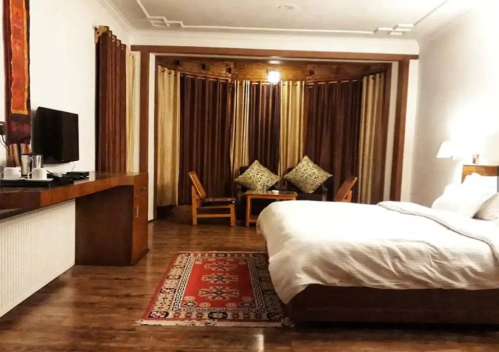 Himalayan Retreat-Karzoo