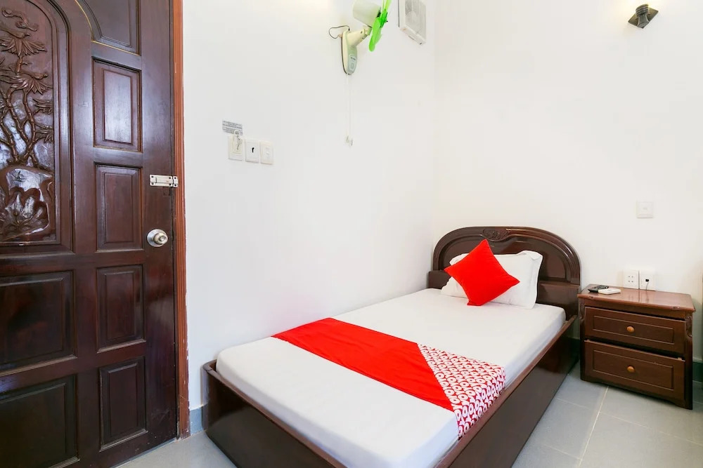 T90 Guest House