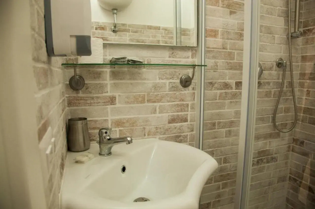 Отель Deluxe Rooms